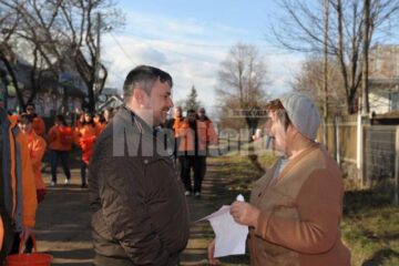 Campanie: „Caravana portocalie” apasă pe accelerație