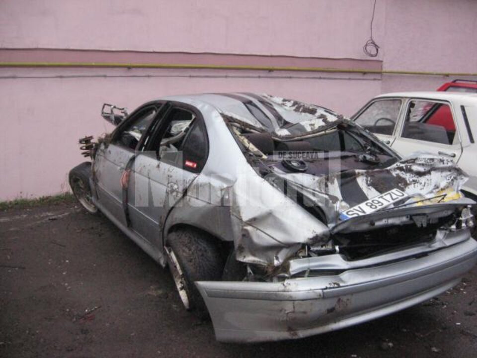 Urmele tragediilor: Cimitirul mașinilor făcute zob în accidente