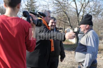 Campanie: „Caravana portocalie” apasă pe accelerație