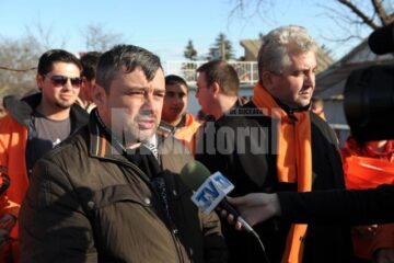 Campanie: „Caravana portocalie” apasă pe accelerație
