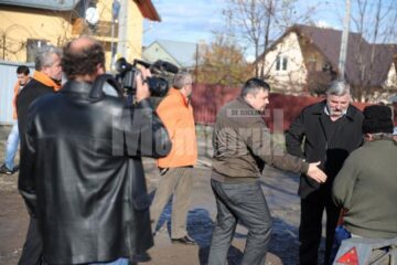 Campanie: „Caravana portocalie” apasă pe accelerație