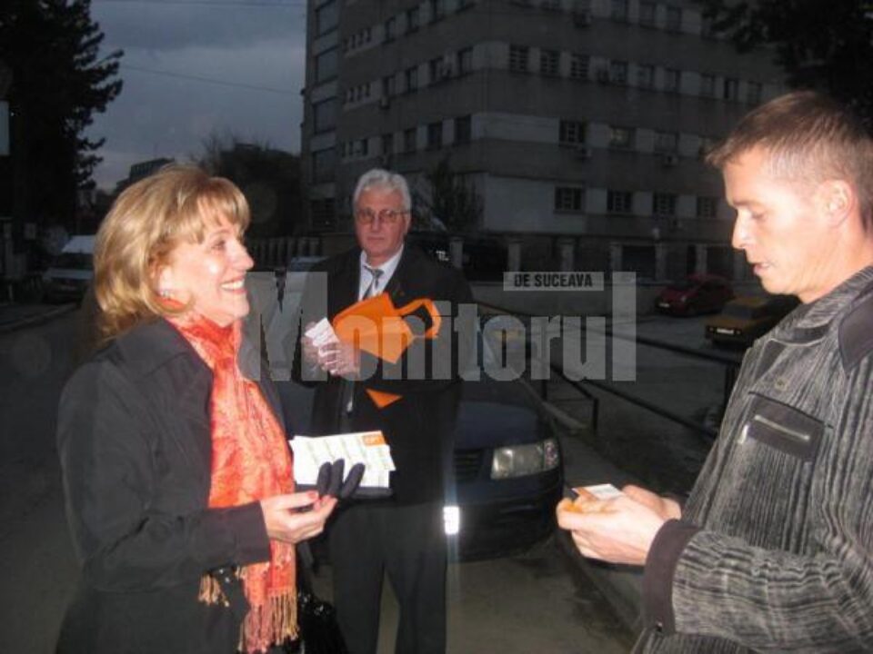 Comunicat de presă: Sucevenii au primit foarte bine Caravana PD-L pentru Traian Băsescu