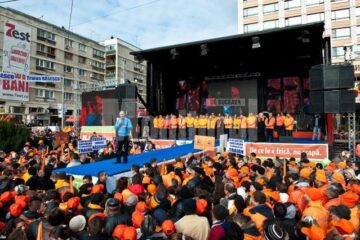 Traian Băsescu: „România are două industrii care nu pot fi delocalizate și sunt de mare perspectivă: agricultura, cu industria alimentară, și turismul”