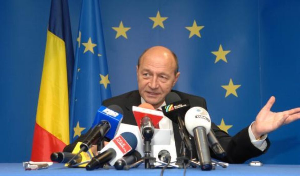 Traian Băsescu: „Să știți că sunt unii care se pretind onorabili, știi? Dar s-au compromis din lăcomie”