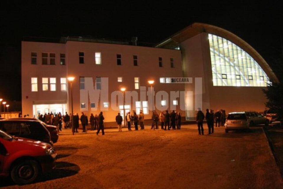 Complexul de natație și kinetoterapie de la Universitatea „Ștefan cel Mare” a fost inaugurat ieri