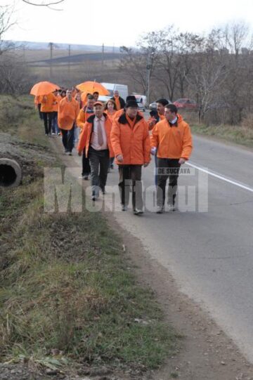 Caravana PD-L a poposit ieri în localitățile Udești și Verești