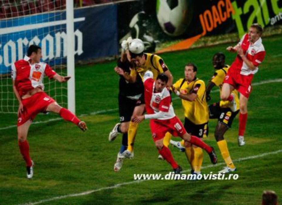 Meciurile dintre Dinamo și Timișoara au fost mereu încinse