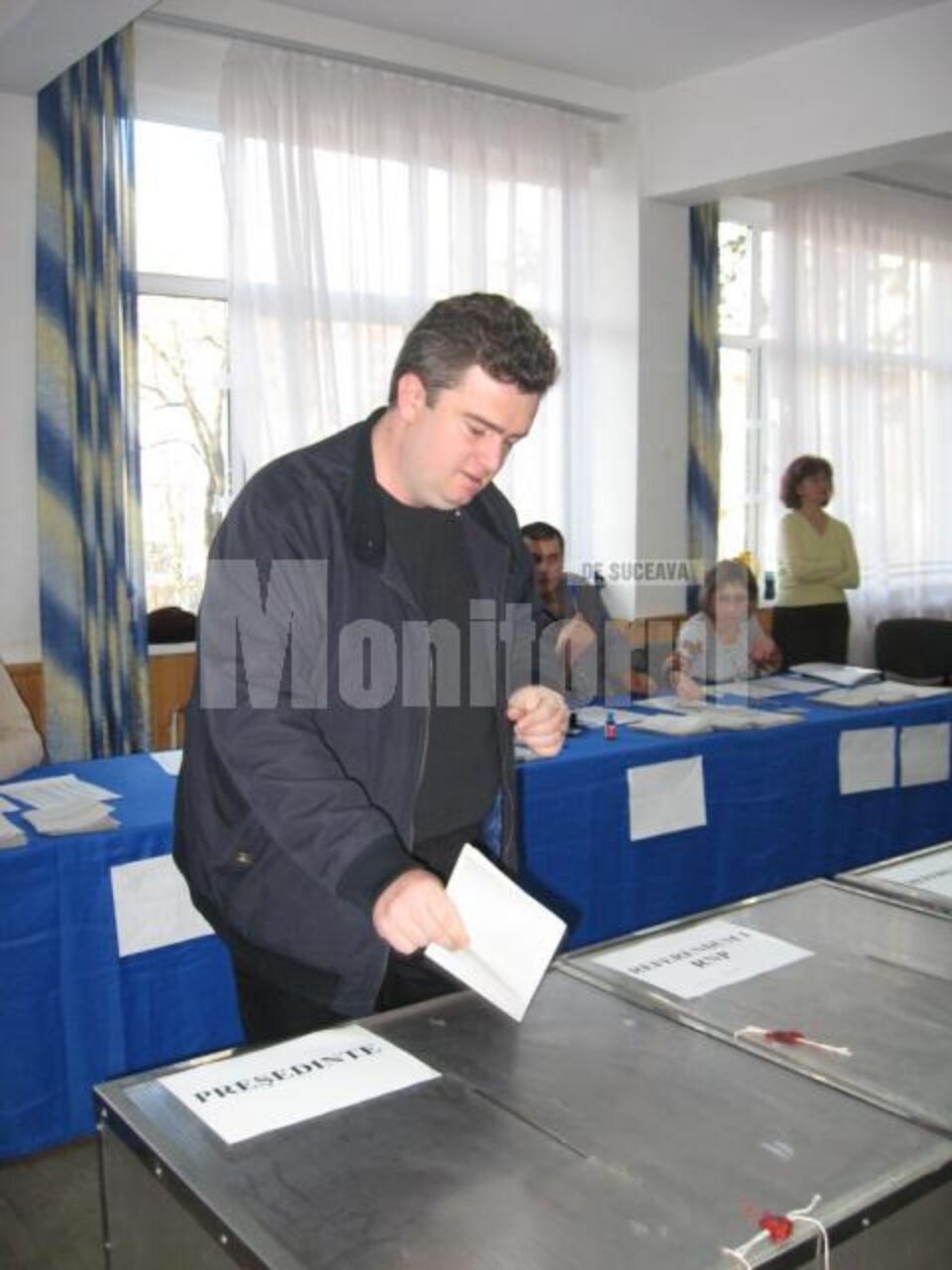 Cătălin Nechifor a votat „pentru un președinte care știe să facă ce trebuie pentru România în situația” Cătălin Nechifor a votat „pentru un președinte care știe să facă ce trebuie pentru România în situația”