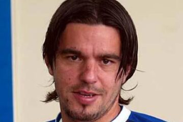 Contra își caută echipă