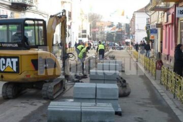 Amplasarea scuarului între sensurile de mers, măsură pentru fluidizarea traficului rutier