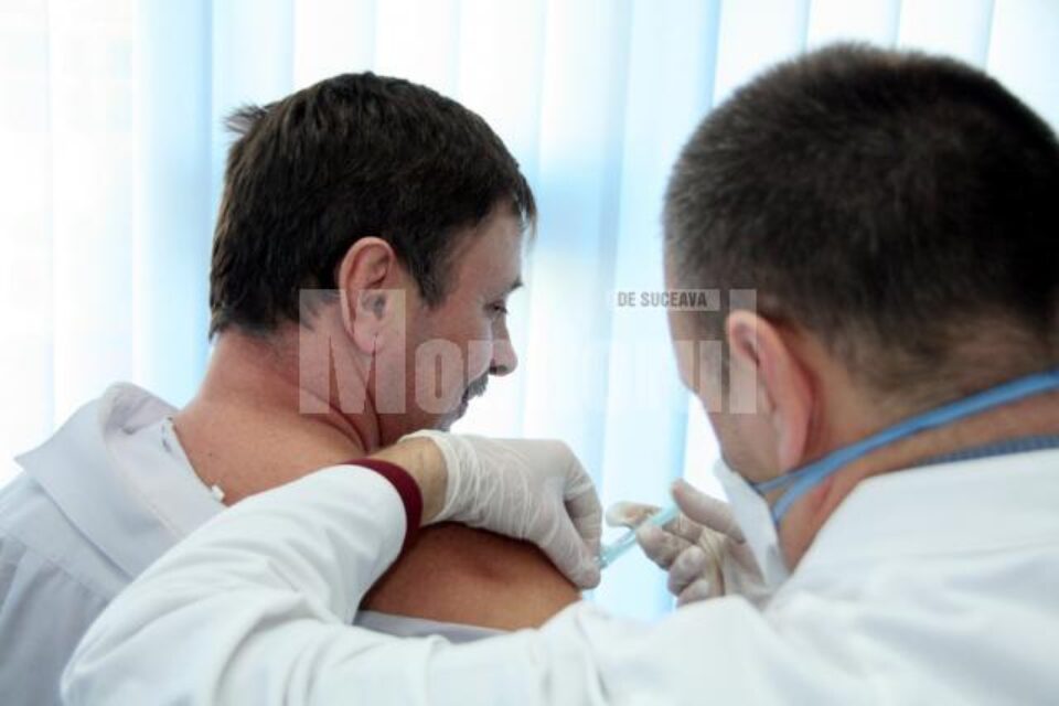 Dr. Alexandru Lăzăreanu, primul medic din județ care s-a imunizat