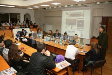 Prezenți la discuții în număr mare, studenții basarabeni au gânduri mărețe vizavi de viitorul țării unde s-au născut