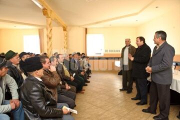 Campanie: Alegătorii din zona Fălticeni și-au declarat susținerea pentru Traian Băsescu