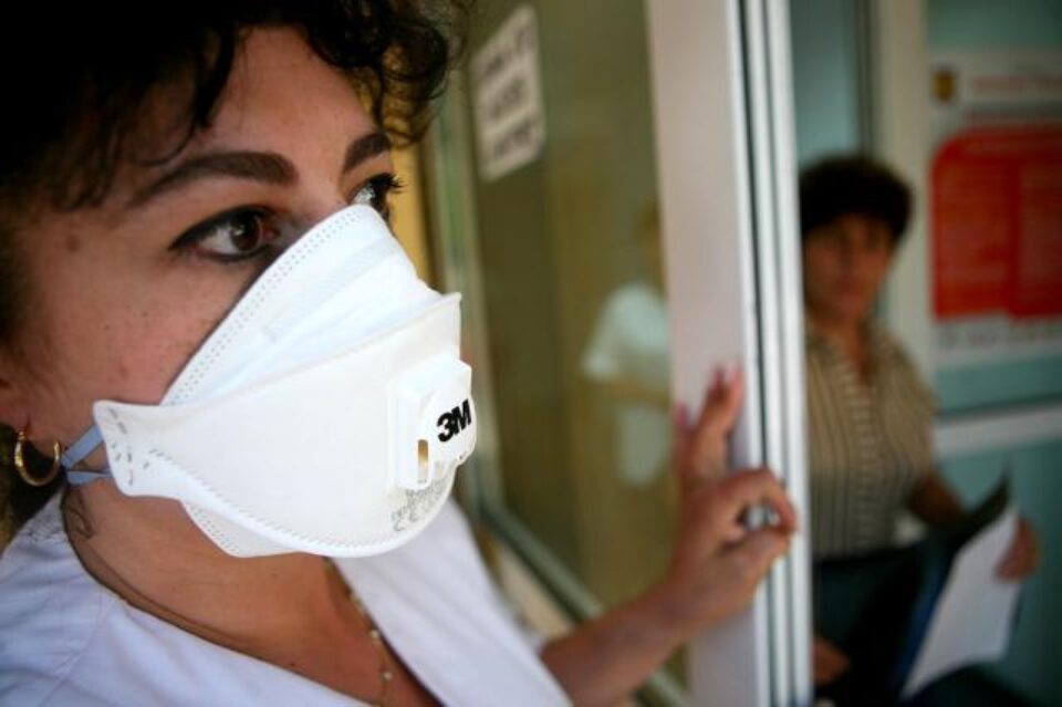 În țară, în ultimele 24 ore, au fost confirmate 65 de cazuri noi de infecție cu virus A/H1N1. Foto: MEDIAFAX În țară, în ultimele 24 ore, au fost confirmate 65 de cazuri noi de infecție cu virus A/H1N1. Foto: MEDIAFAX
