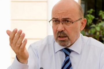 Marko Bela: "Este posibilă o coaliție mai restrânsă PD-L - UDMR, dar în continuare am dori o coaliție mai largă, cu participarea PNL”. Foto: MEDIAFAX