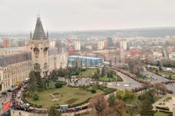 Record de Guinness: Cea mai mare fundă umană din lume, realizată și prin contribuția sucevenilor
