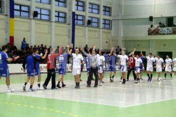 Handbal: Universitatea pierde în fața Reșiței la două goluri