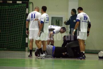 Handbal: Universitatea pierde în fața Reșiței la două goluri