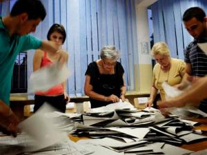 Biroul Electoral Central a terminat verificarea buletinelor nule din țară. Foto: MEDIAFAX