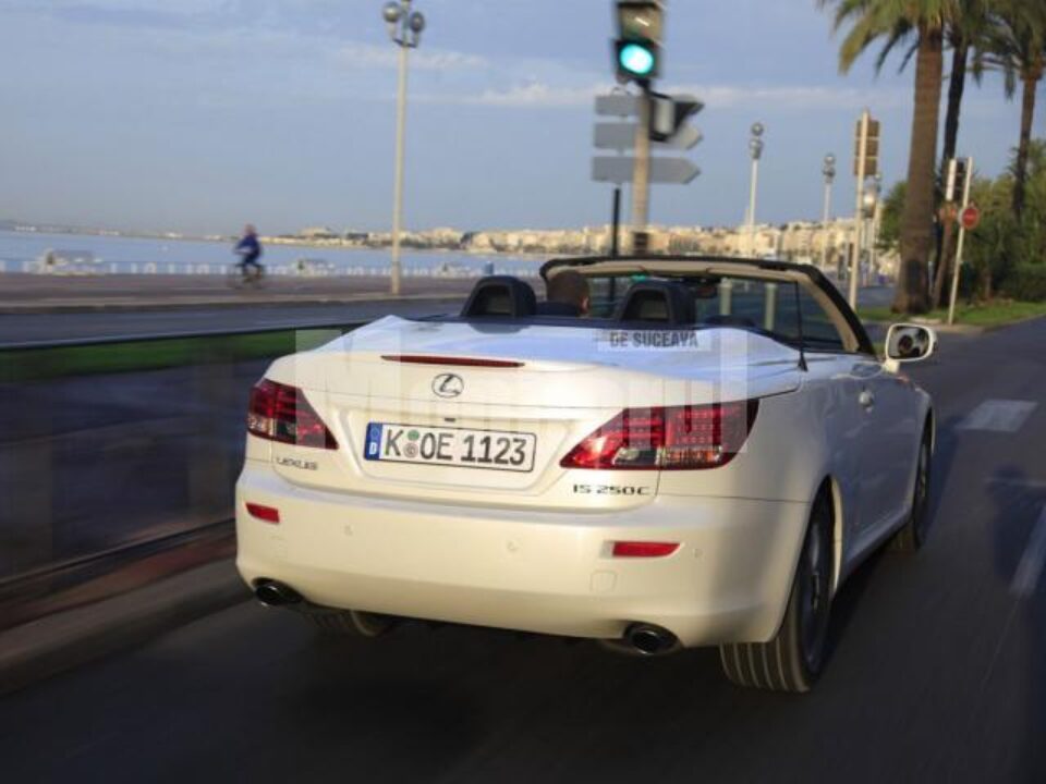 Lexus IS 250C