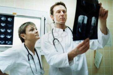 Clinicile europene se întrec în oferte atractive pentru medicii români. Foto: Profimedia