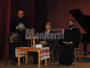 Diaconul prof. Vasile M. Demciuc, conf. univ. dr. Mihai Lazar si pr. Justinian Cojocar