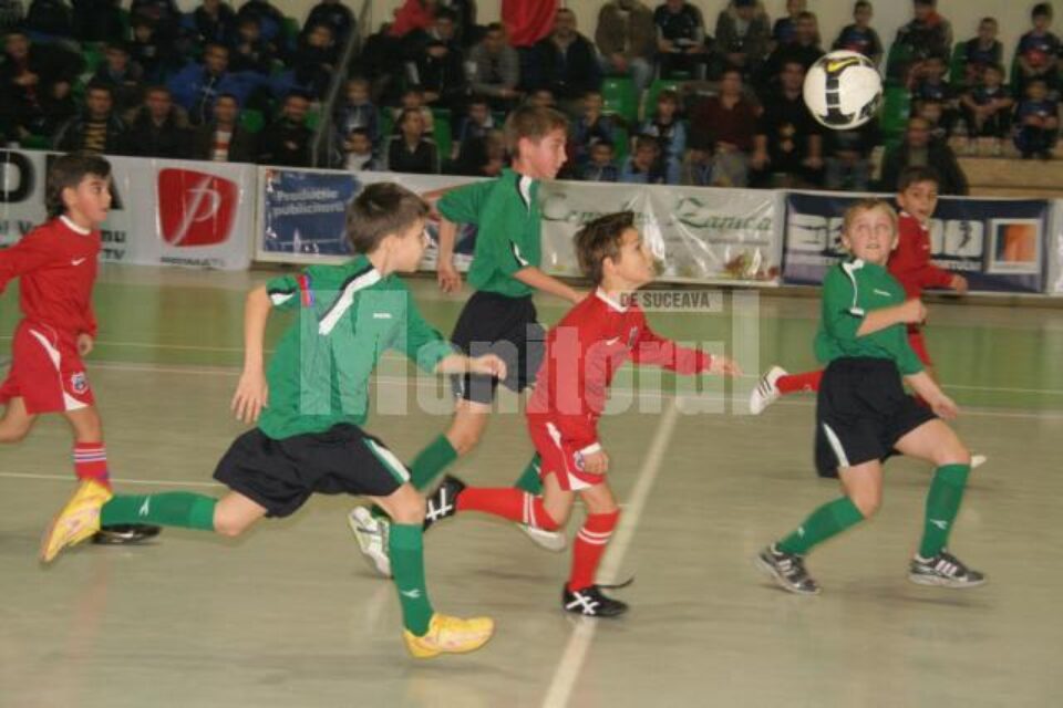 Municipiul Suceava va găzdui cea de-a treia ediție a Cupei Moș Crăciun la minifotbal Municipiul Suceava va găzdui cea de-a treia ediție a Cupei Moș Crăciun la minifotbal