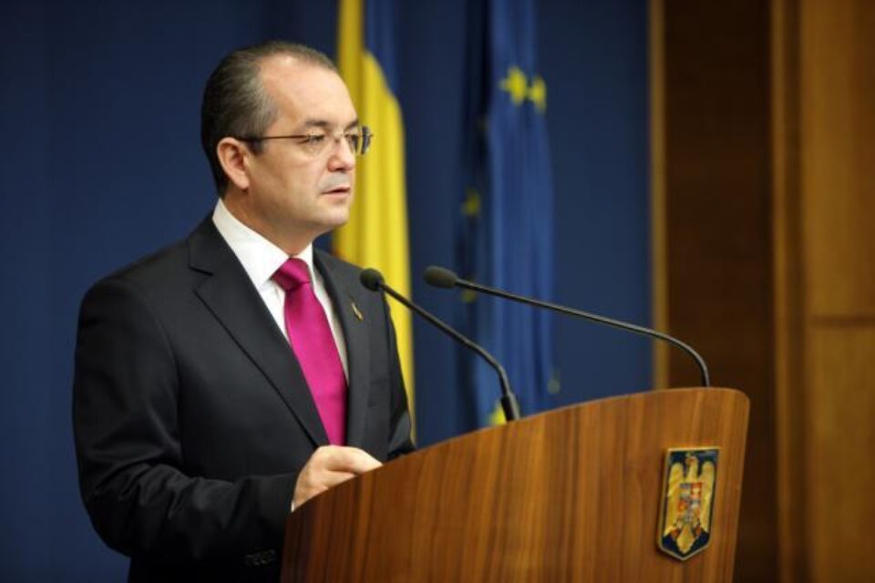 Boc: "Preiau mandatul nu pentru a deveni mai popular, ci pentru a face ceea ce trebuie pentru România". Foto: MEDIAFAX