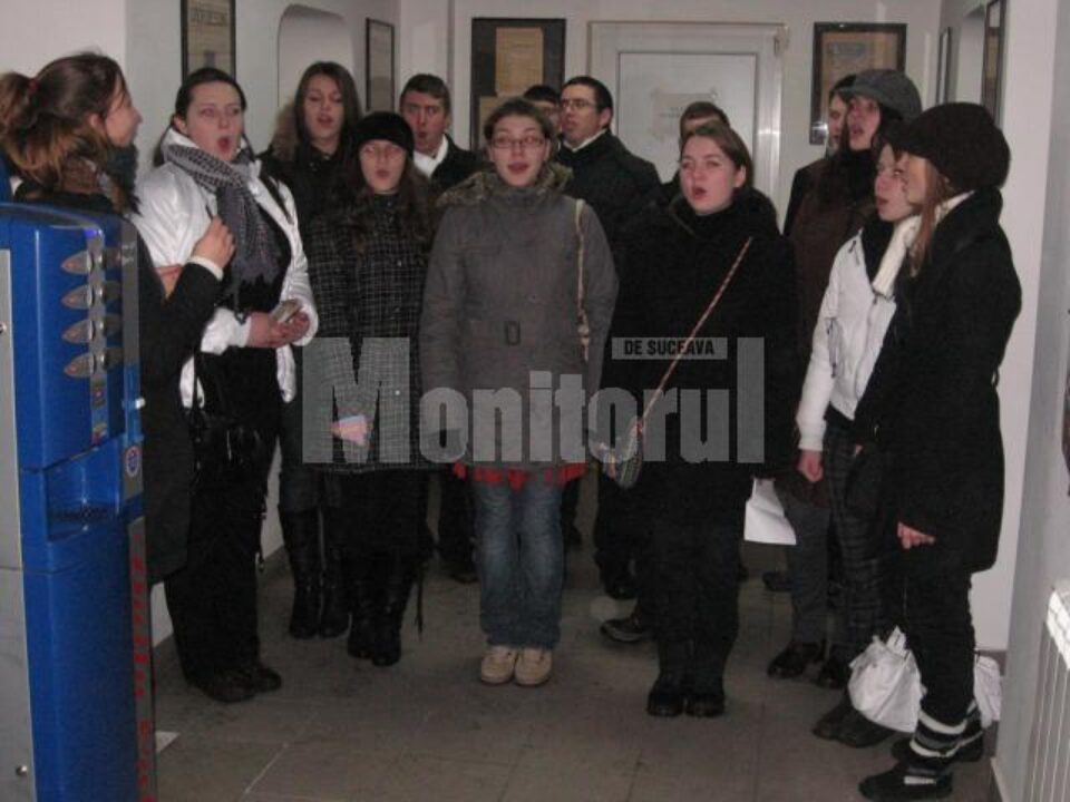 Grupul de tineri „Voces Christianum” de la Mănăstirea Sf. Ioan cel Nou Suceava