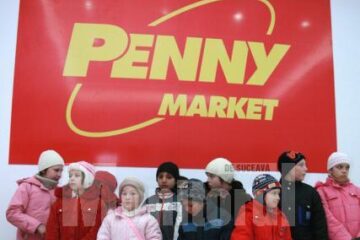 Penny Market a oferit daruri copiilor de la Centrul social „Sf. Vineri”
