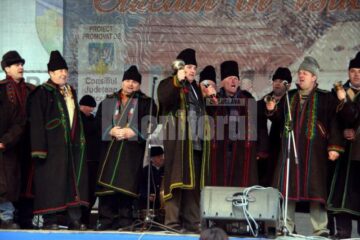 În centrul Sucevei: Colinde, urături și obiceiuri vechi, „După datina străbună”