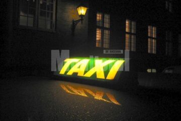 Reglări de conturi: Sechestrat într-un taxi, bătut și luat la o plimbare forțată, pentru că a “sifonat” la poliție