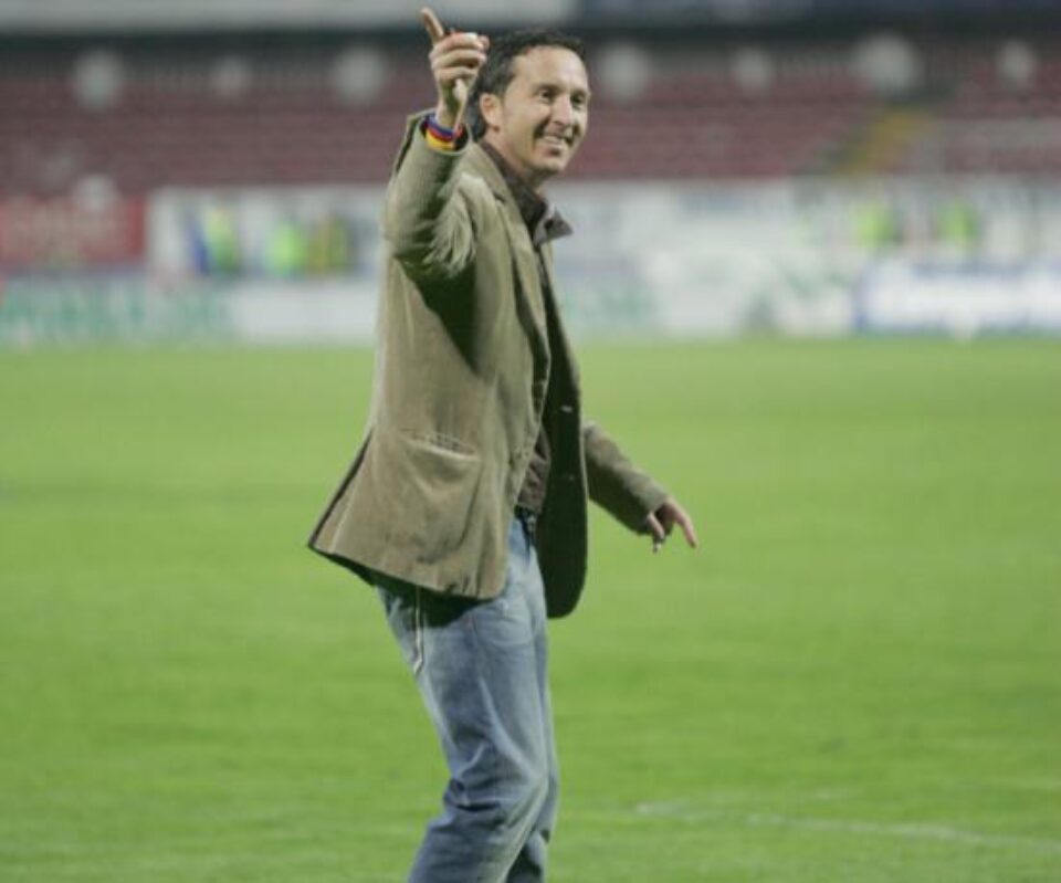 Mihai Stoica are sarcina de a găsi cât mai rapid un antrenor pentru Unirea Urziceni