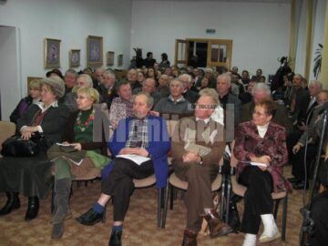 Public prezent la manifestare