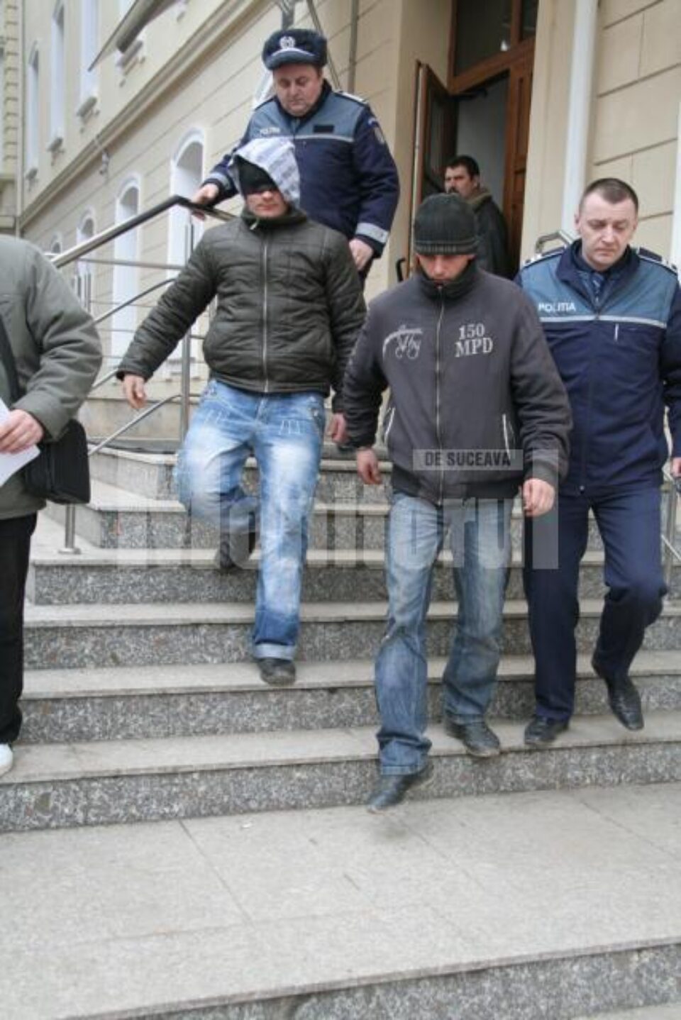 Ovidiu Palaghian, de 22 de ani, și Alexandru Năsăudean, de 19 ani, au scăpat de procesul de viol Ovidiu Palaghian, de 22 de ani, și Alexandru Năsăudean, de 19 ani, au scăpat de procesul de viol