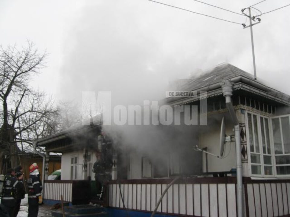 Incident: I-a luat foc casa în timp ce făcea mâncare