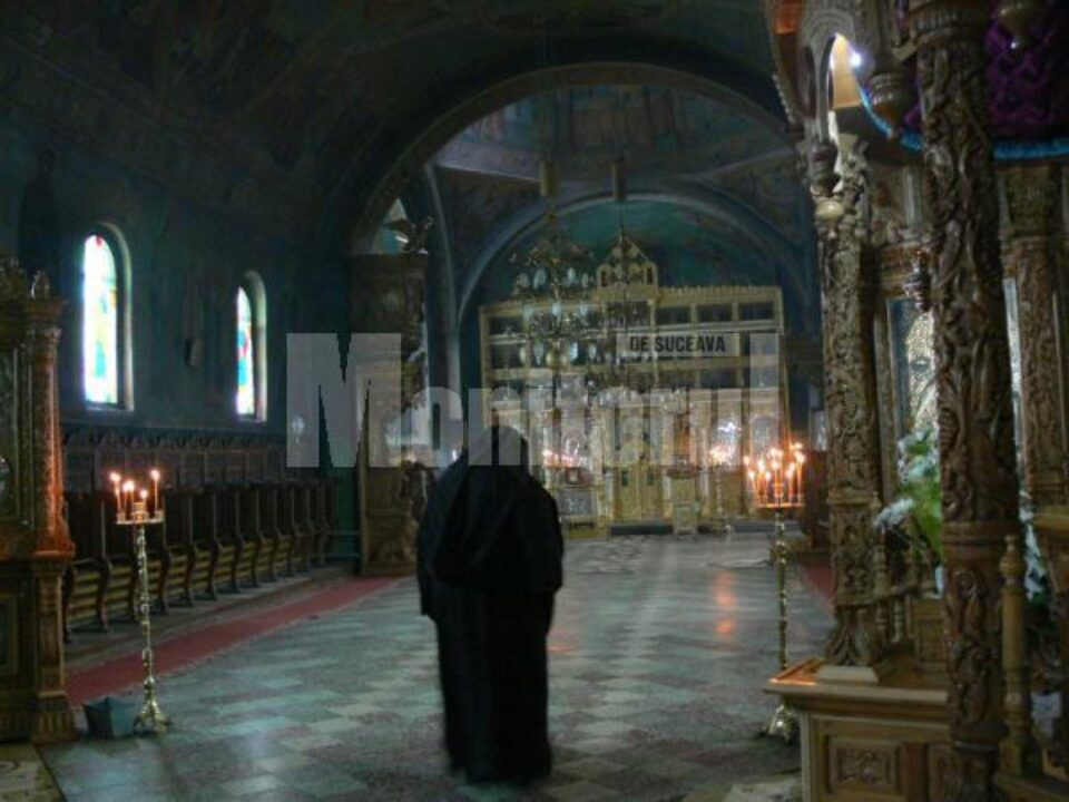 La Mănăstirea Slătioara este și sediul Mitropoliei Bisericii Ortodoxe de Stil Vechi din România