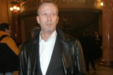 Anterior numirii la Finanțe, Andrei Gheorghe a fost prezentator al emisiunii "Rătăciți în Panama". Foto: MEDIAFAX