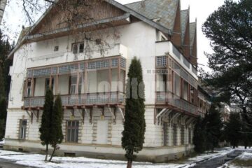 De trei ani de zile, pragul Hotelului Cembra a fost călcat doar de administratori și evaluatori