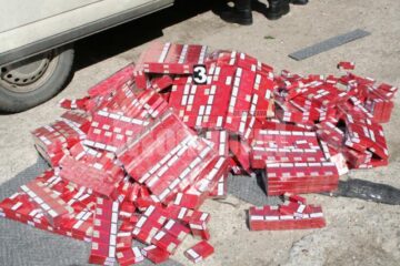 Țigări de contrabandă cu direcția Botoșani, confiscate la Siret