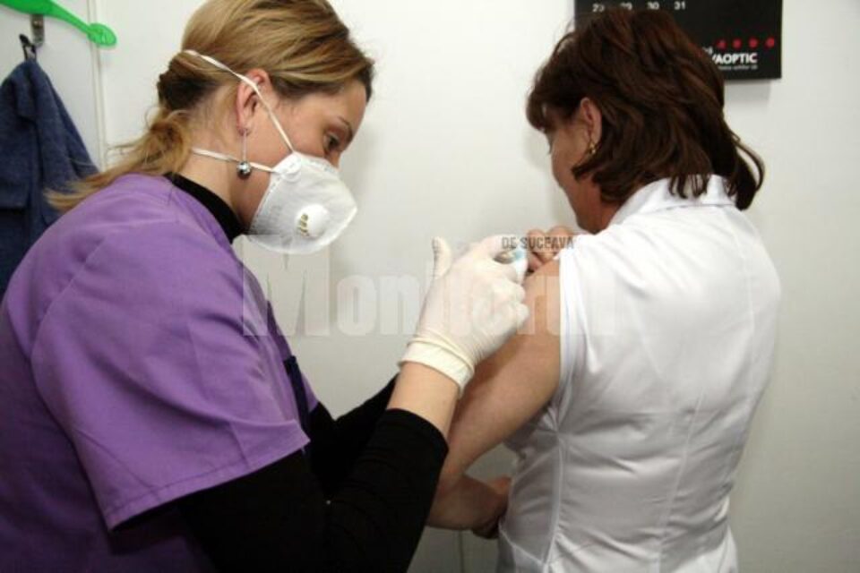 Extindere: Centre de vaccinare împotriva gripei noi, la spitalele din Cîmpulung și Vatra Dornei Extindere: Centre de vaccinare împotriva gripei noi, la spitalele din Cîmpulung și Vatra Dornei