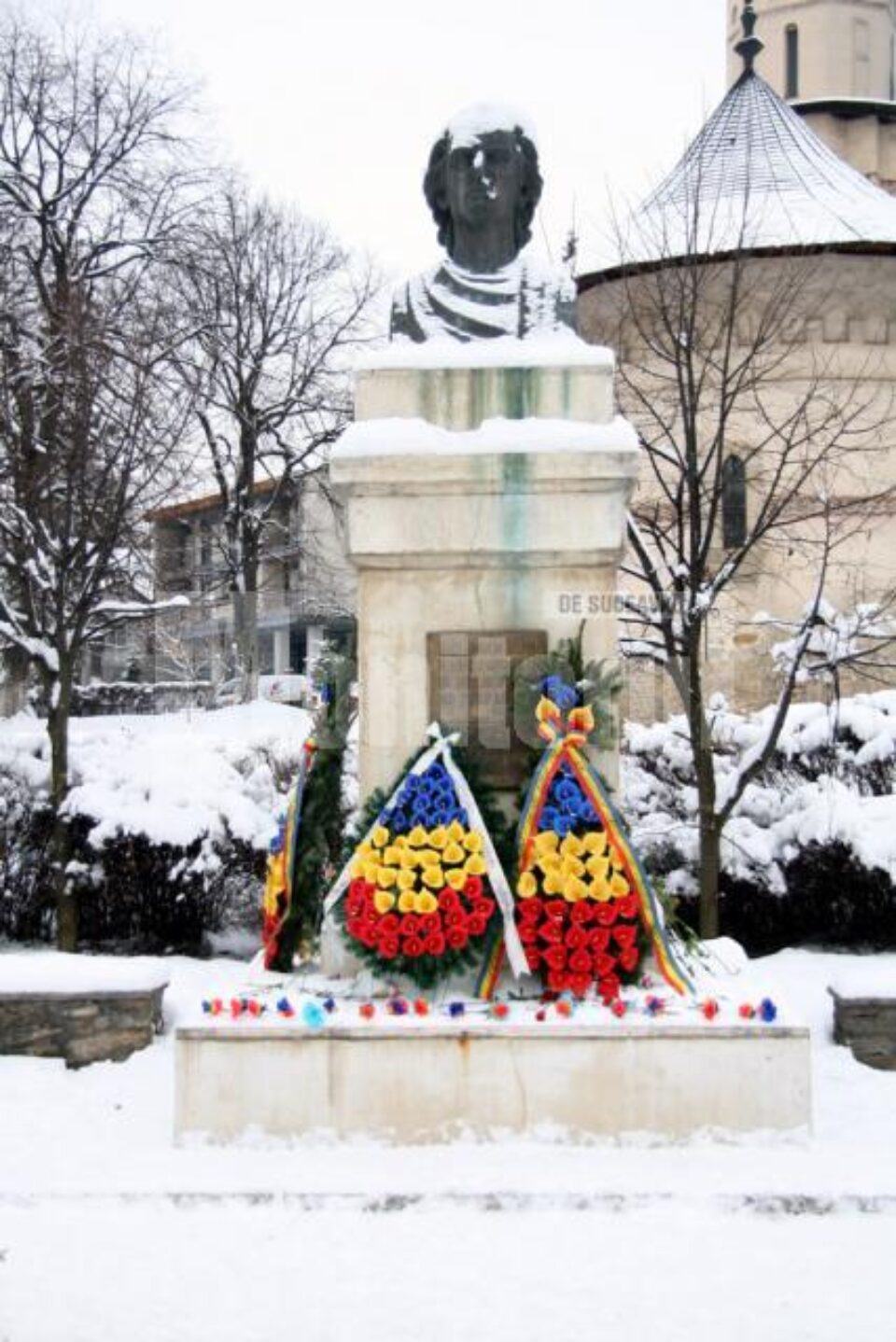 Bustul lui Eminescu
