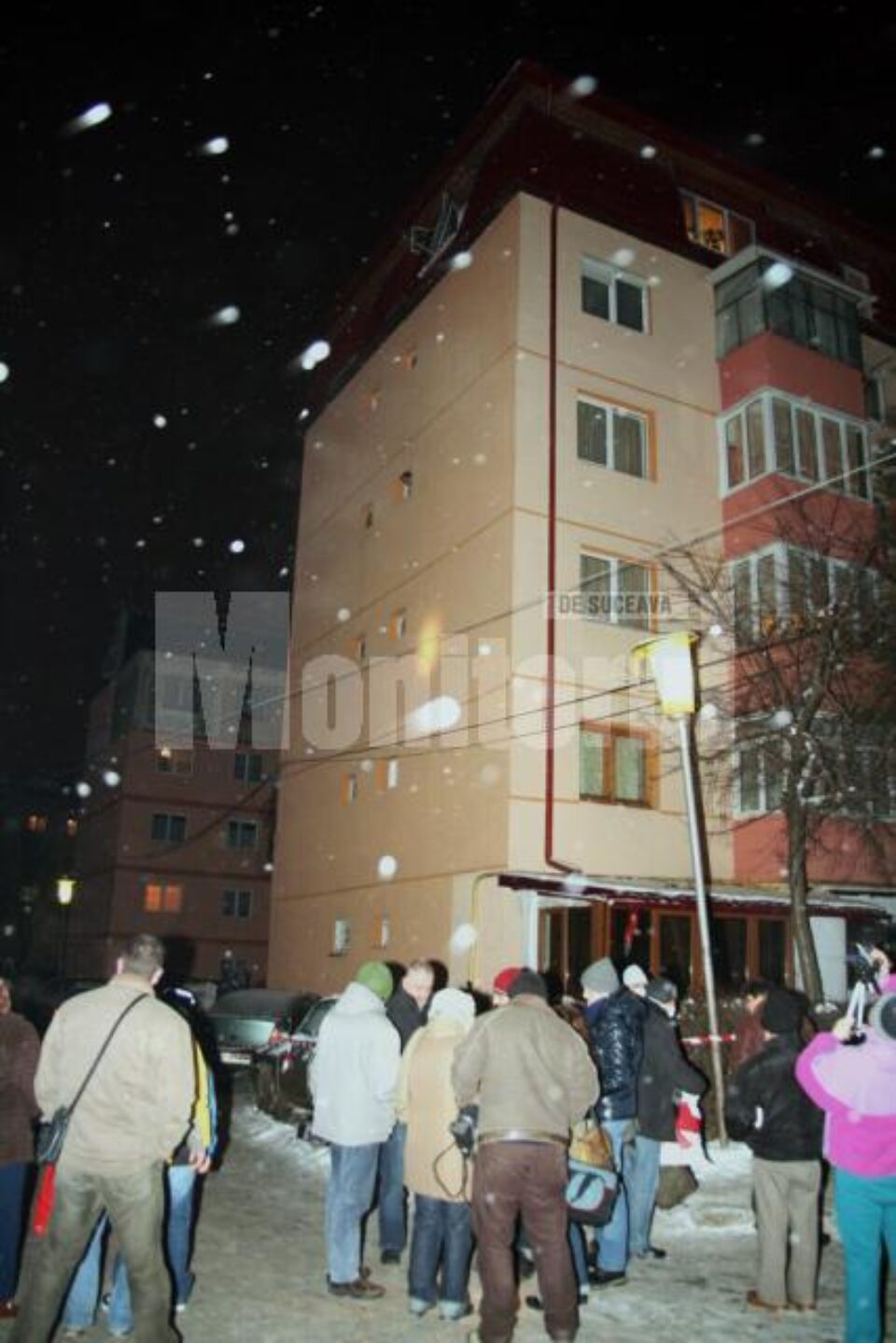 Familia locuia pe strada Luceafărului, la blocul E 54