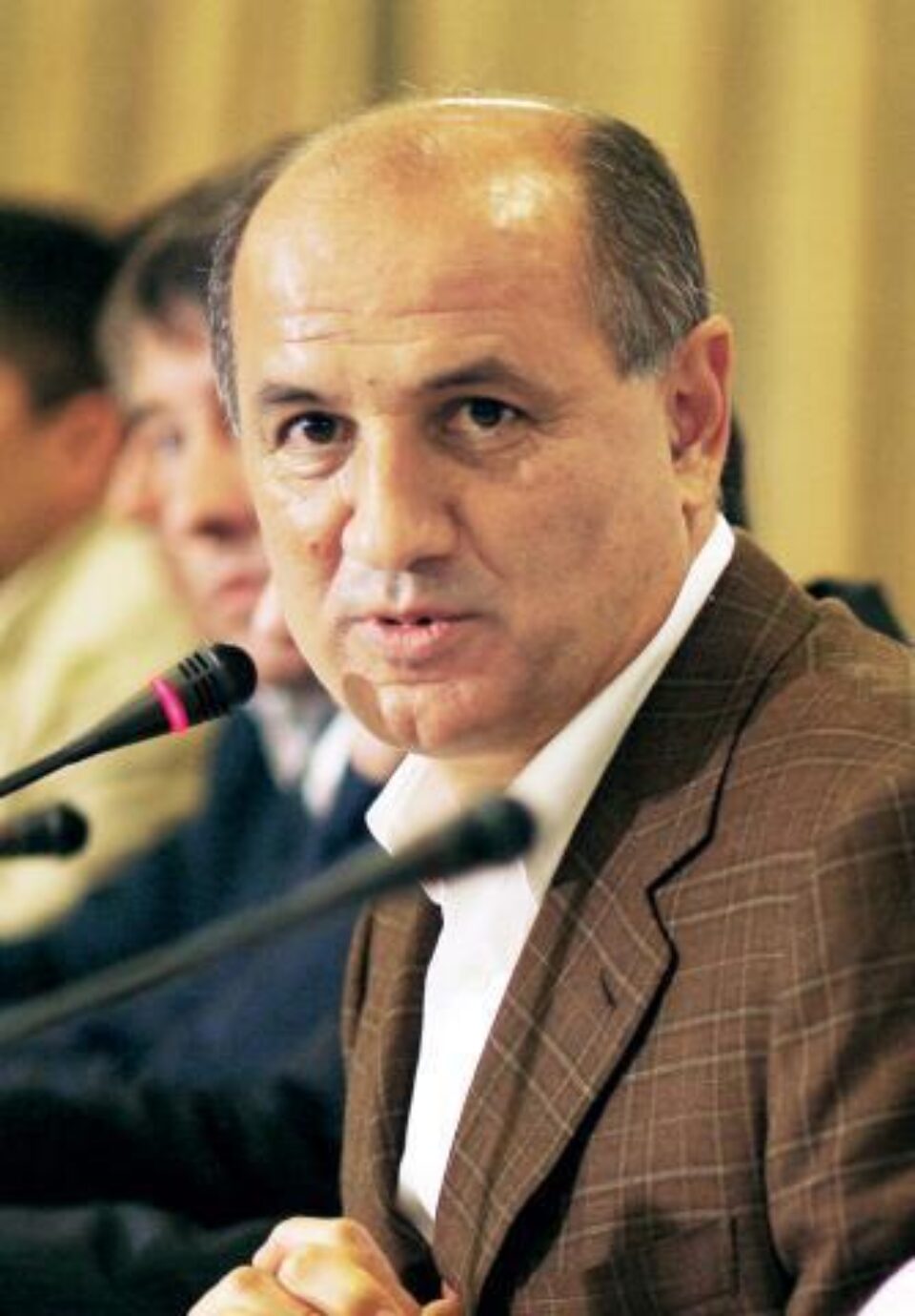 Copos nu se dezminte și acționează nonconformist
