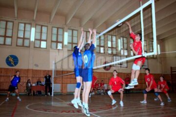 Deși învinși, sucevenii păstrează șanse de calificare la turneul semifinal