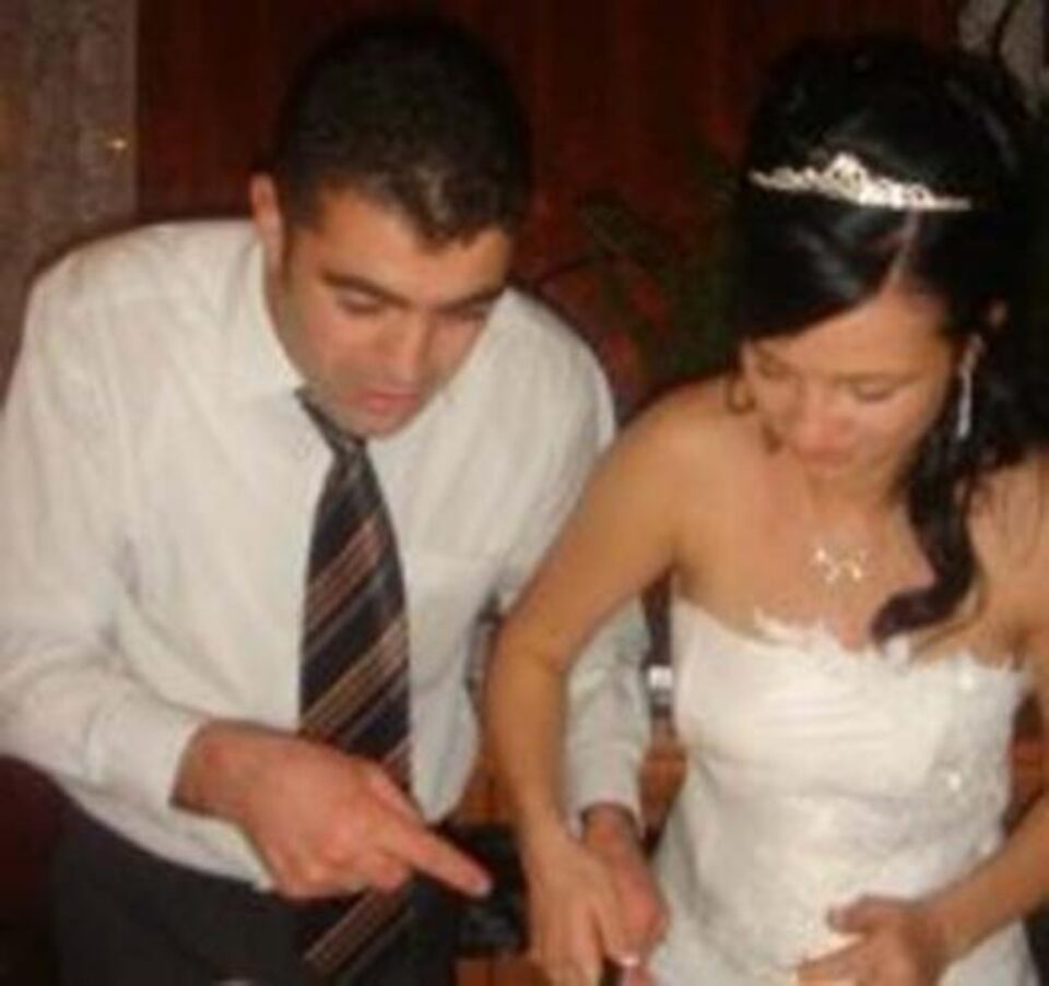 Özer Cetin și soția sa, Gabriela Cetin, la nunta lor. Foto: Facebook.com