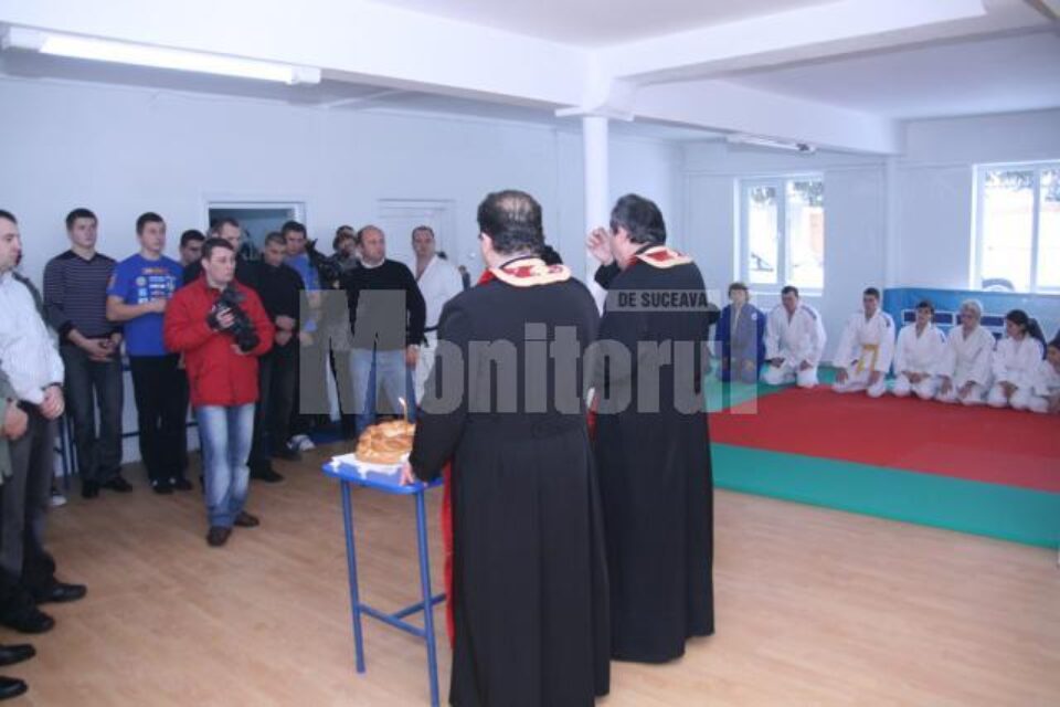 Sala de antrenamente pentru arte marțiale aparținând celor de la Nord Arena a fost inaugurată ieri Sala de antrenamente pentru arte marțiale aparținând celor de la Nord Arena a fost inaugurată ieri