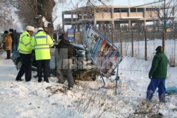 Viteza excesivă: Aruncat în ghearele morții de șoferul imprudent al unui microbuz