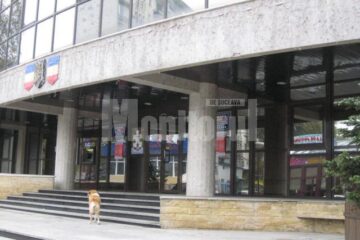 Dramatic: Reduceri salariale de până la 50 la sută, la funcționarii contractuali din Primăria Suceava