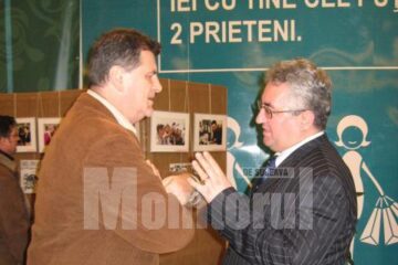 Graficianul Mihai Pînzaru - PIM și primarul Ion Lungu